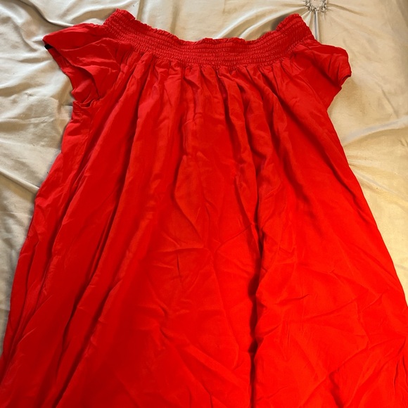 Red Talula flowy off the shoulder dress - Picture 2 of 3